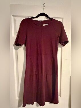 Athleta Burgundy Short Sleeve Fit & Flare Dress – Size Small